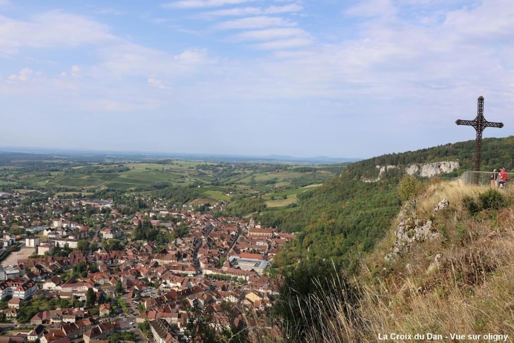 Gite De La Croix Du Dan Poligny  Buitenkant foto